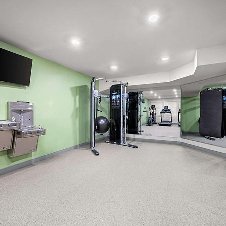 Woodspring Suites Dearborn Detroit Eksteriør bilde