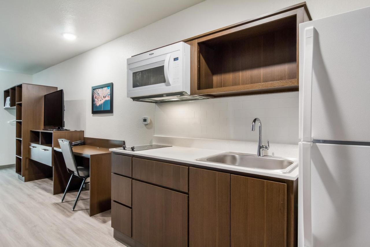Woodspring Suites Dearborn Detroit Eksteriør bilde