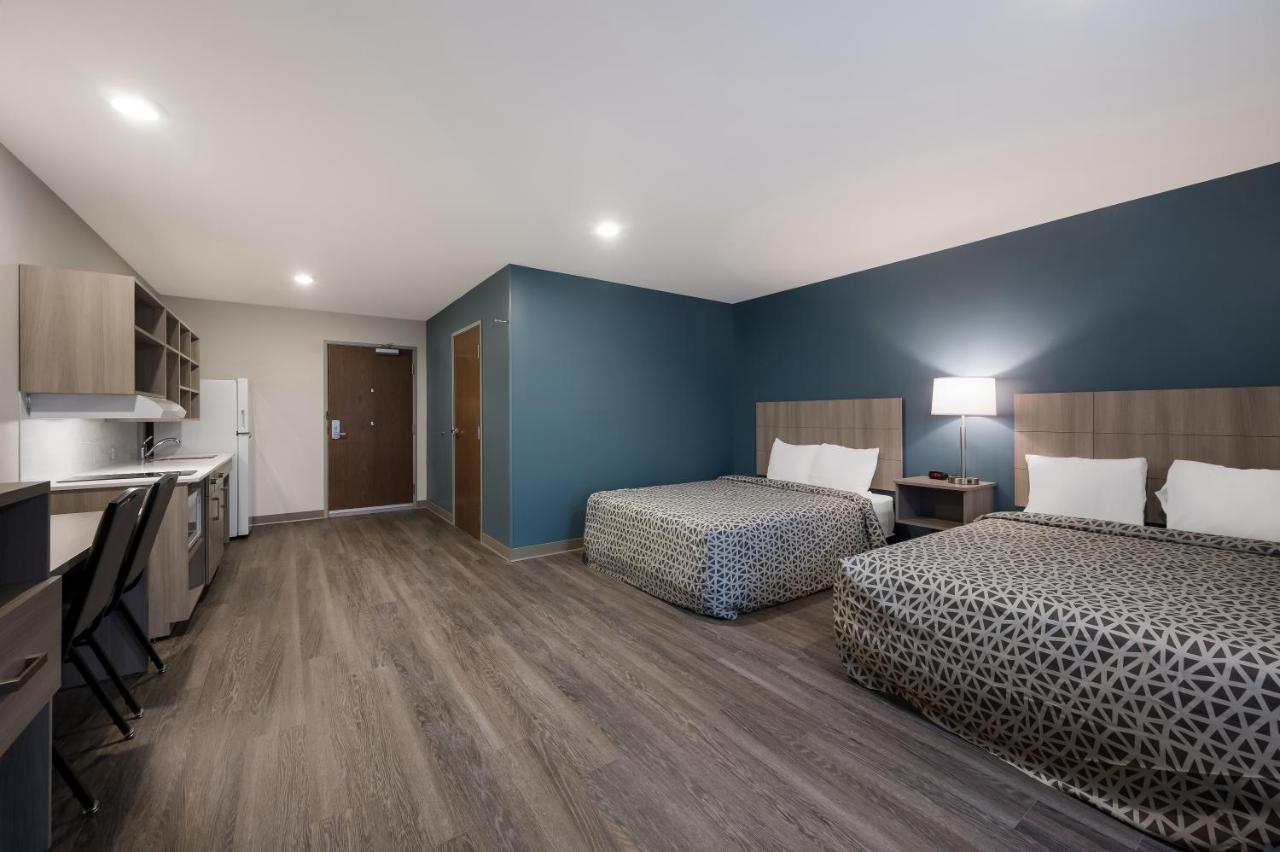 Woodspring Suites Dearborn Detroit Eksteriør bilde