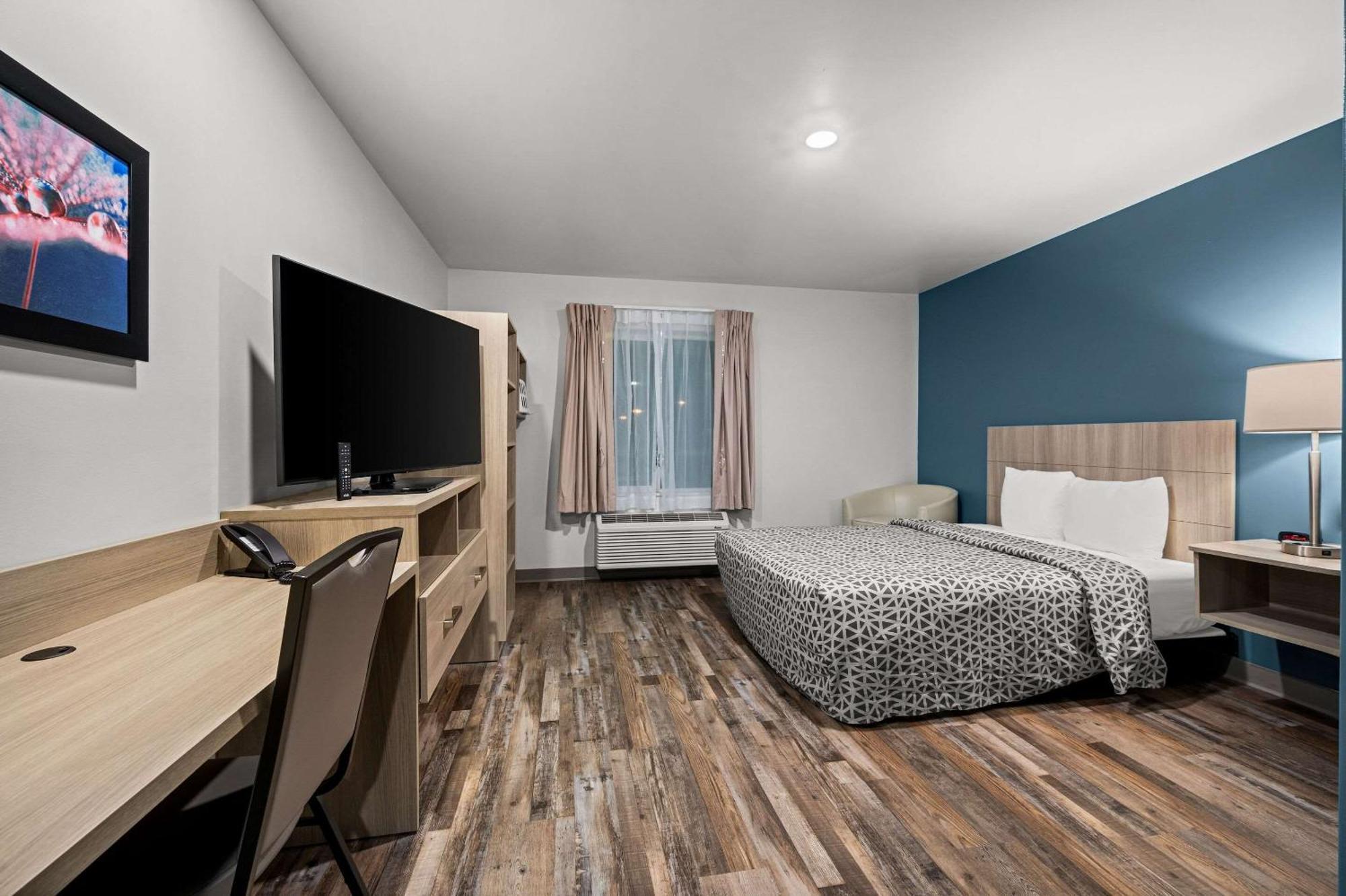 Woodspring Suites Dearborn Detroit Eksteriør bilde