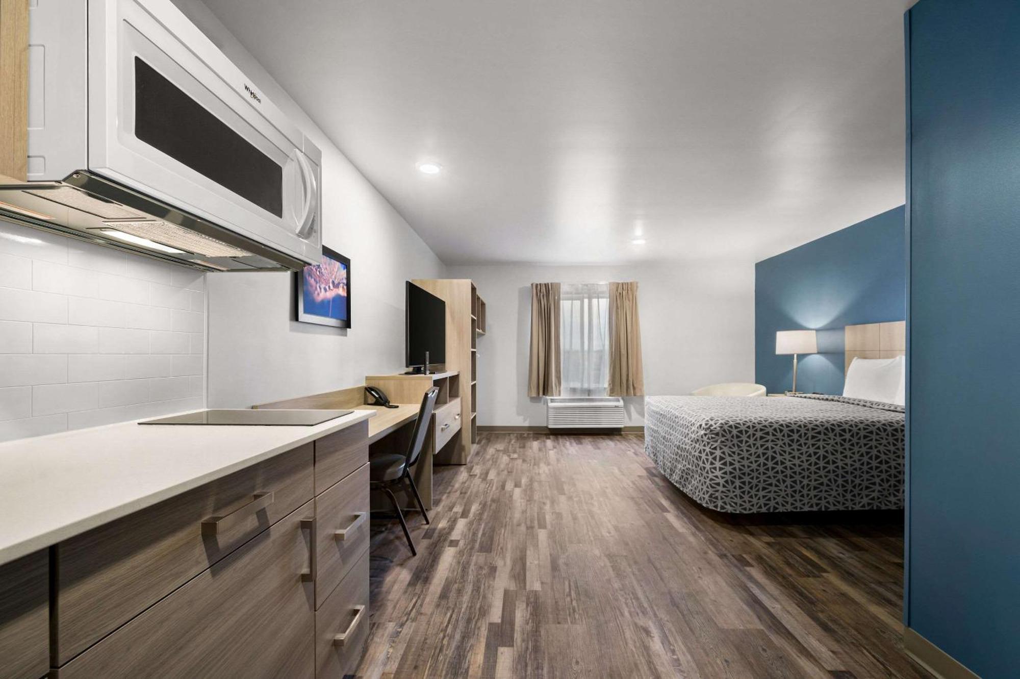 Woodspring Suites Dearborn Detroit Eksteriør bilde