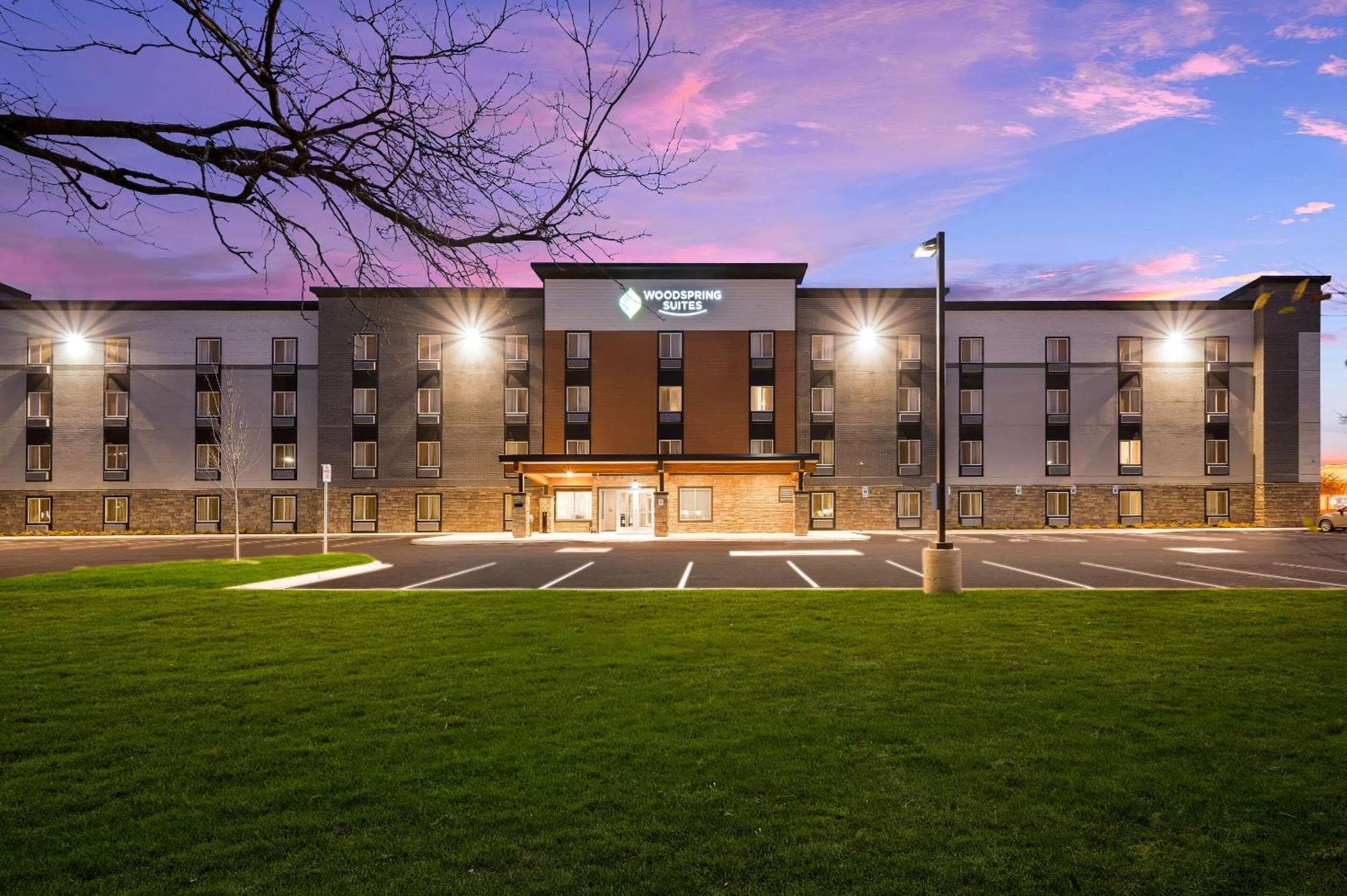 Woodspring Suites Dearborn Detroit Eksteriør bilde